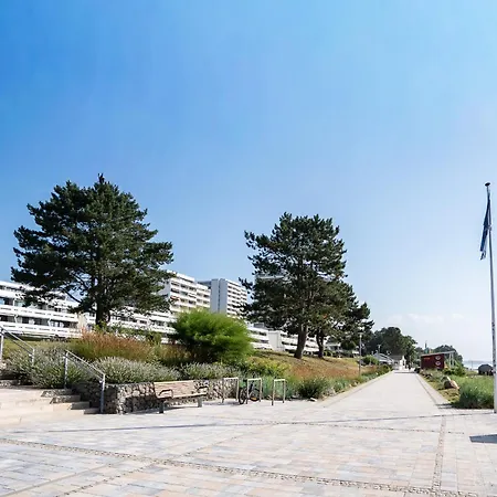 645 Apartment *